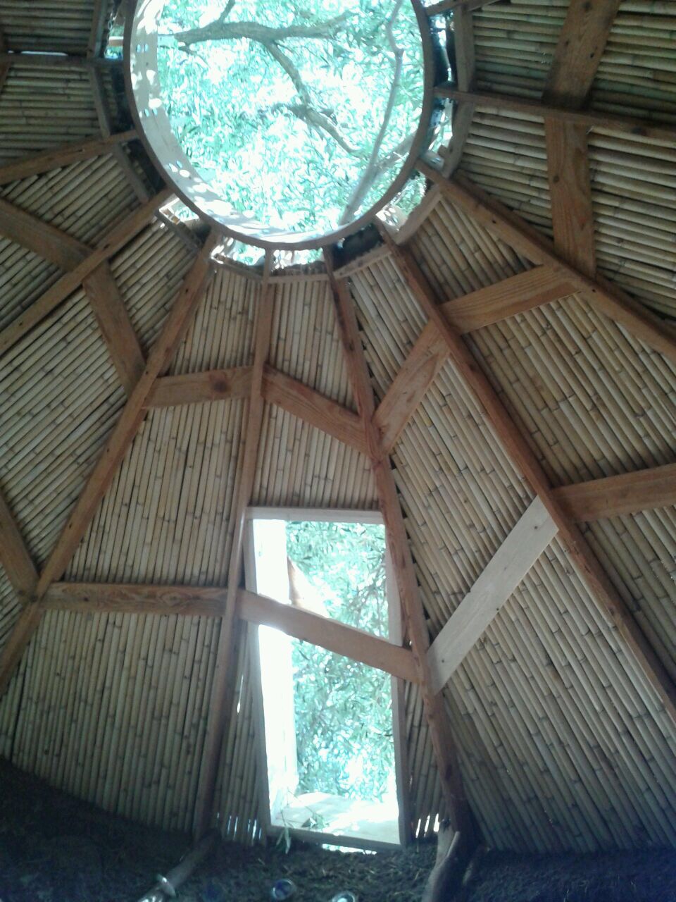 Lámina de seguridad para techo de cristal en una cabaña