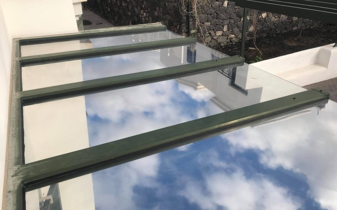 Lámina solar para techo de cristal con exceso de calor