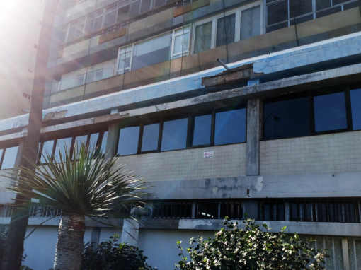 Lámina de control solar para oficinas centrales de Radio Ecca en Gran Canaria